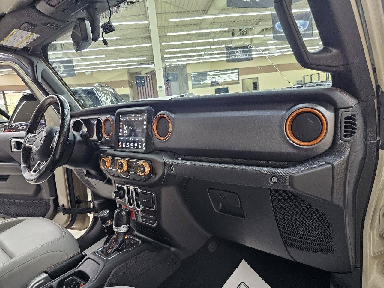 Used 2020 Jeep Gladiator Mojave AWD/4WD image 17