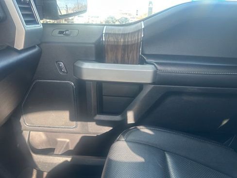 Used 2018 Ford F150 Lariat AWD/4WD image 27