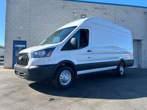New 2026 Ford Transit 250 148 High Roof Extended AWD w/ Load Area Protection Package image 3
