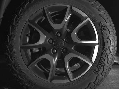 Used 2025 Jeep Compass Trailhawk image 14