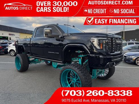 Used 2024 GMC Sierra 2500 Denali Ultimate AWD/4WD image 1