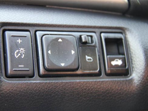 Used 2018 Nissan Sentra SR w/ Premium Package (P02) FWD image 36