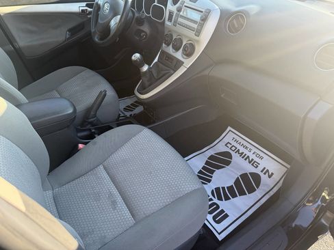 Used 2009 Toyota Matrix XRS image 9