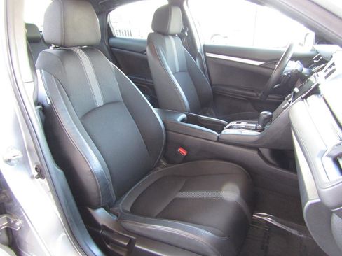 Used 2019 Honda Civic Sport image 11