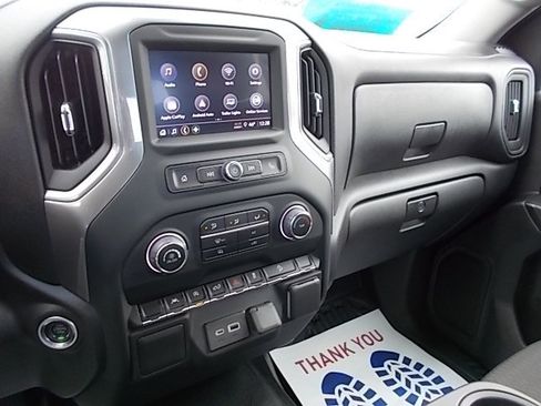 Used 2024 Chevrolet Silverado 1500 W/T w/ Z71 Off-Road Package image 16