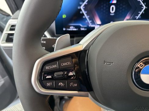 New 2025 BMW 330i Sedan w/ M Sport Package image 19