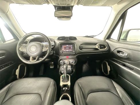 Used 2017 Jeep Renegade Limited image 3