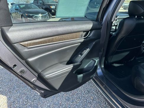 Used 2021 Honda Accord Touring image 24