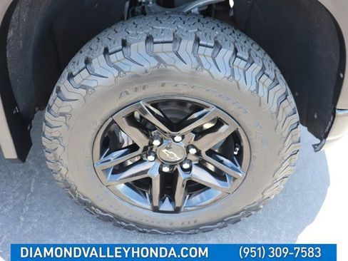 Used 2020 Chevrolet Silverado 1500 LT Trail Boss AWD/4WD image 30