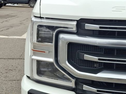 Used 2020 Ford F250 Platinum image 9