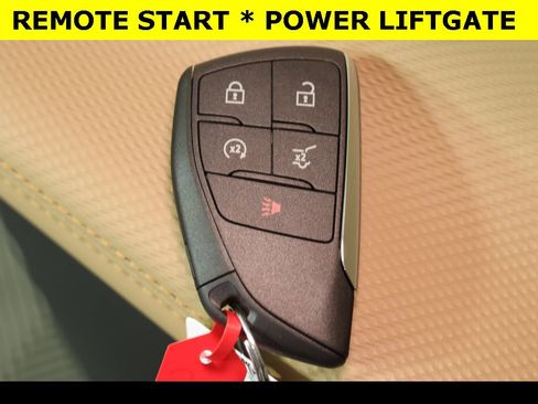 New 2026 Chevrolet Equinox ACTIV w/ Convenience Package III image 11