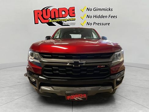 Used 2021 Chevrolet Colorado Z71 AWD/4WD image 9