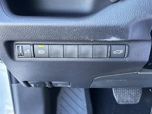 New 2025 Toyota RAV4 XLE image 31