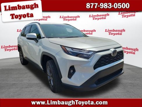 Used 2025 Toyota RAV4 XLE Premium w/ Weather Package AWD/4WD image 1