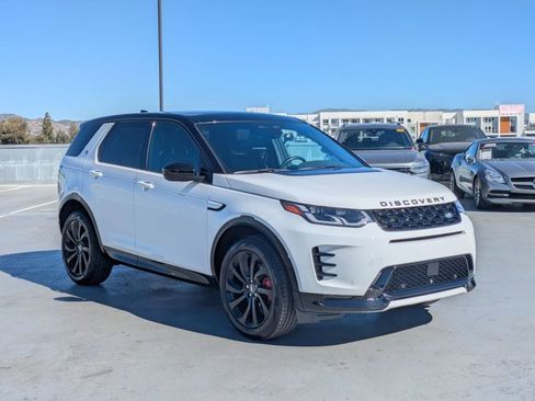 Used 2024 Land Rover Discovery Sport Dynamic SE image 3