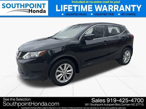Used 2018 Nissan Rogue Sport S w/ S Appearance Package image 3