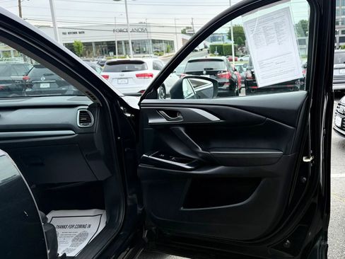 Used 2018 MAZDA CX-9 Touring FWD image 34