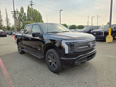 New 2025 Ford F150 Lightning Lariat image 3