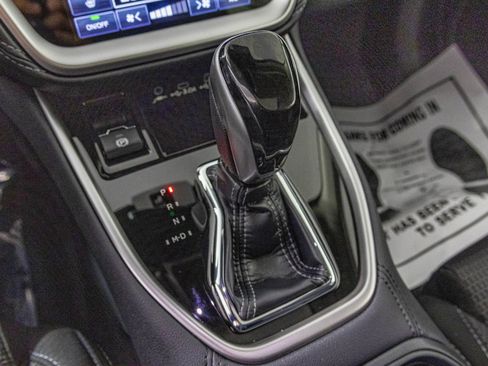 Used 2025 Subaru Outback Premium w/ Popular Package #1A image 25