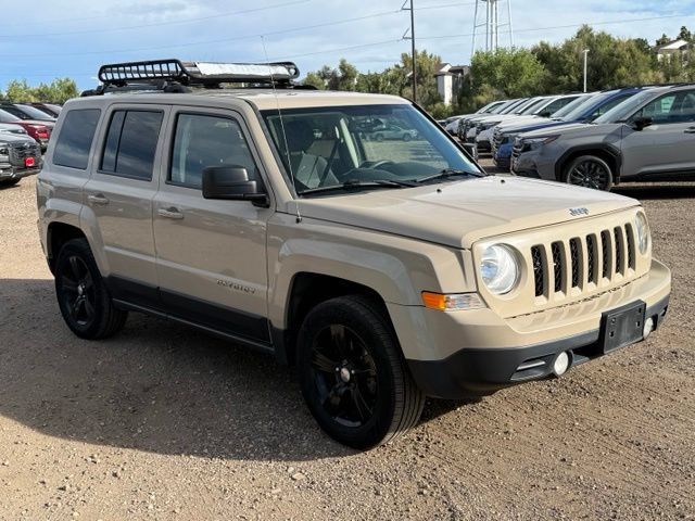 Used 2017 Jeep Patriot Latitude AWD/4WD image 8