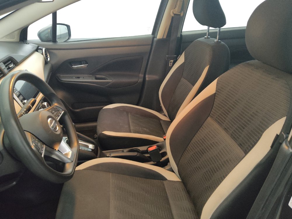 Used 2021 Nissan Versa SV FWD image 17