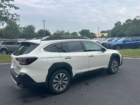 Certified 2025 Subaru Outback Touring AWD/4WD image 3