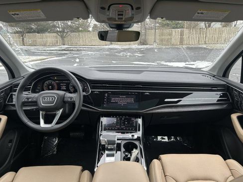 Certified 2025 Audi Q7 3.0T Prestige w/ Prestige Package image 9