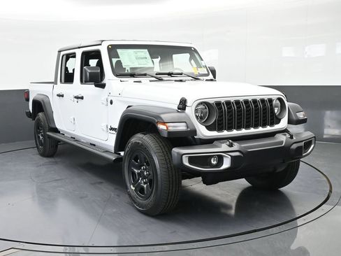 New 2026 Jeep Gladiator Sport image 9