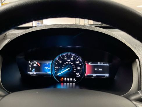 Used 2019 Ford Explorer XLT w/ Equipment Group 201A image 17