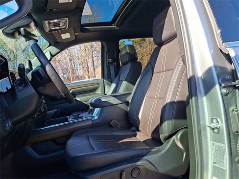 Used 2024 Chevrolet Silverado 2500 High Country w/ High Country Premium Package image 13