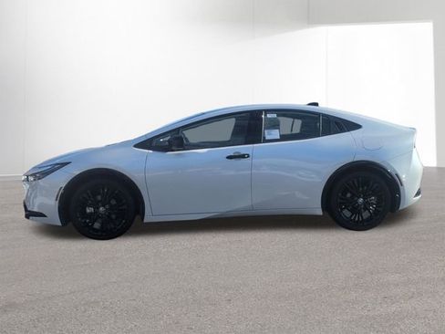 New 2026 Toyota Prius Plug-In Hybrid image 9