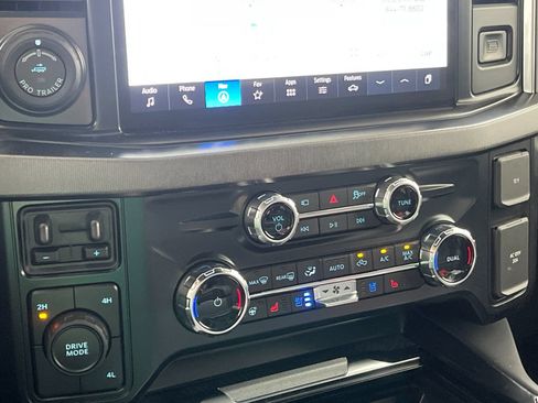 Used 2025 Ford F450 Platinum w/ FX4 Off-Road Package AWD/4WD image 23