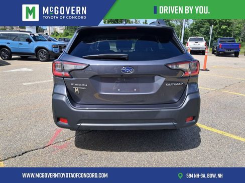 Used 2025 Subaru Outback Premium AWD/4WD image 6