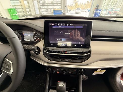 New 2026 Jeep Compass Limited image 11