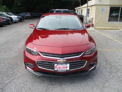 Used 2018 Chevrolet Malibu LT w/ Driver Confidence Package FWD image 11