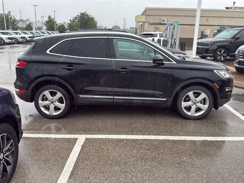 Used 2017 Lincoln MKC Premiere FWD image 5
