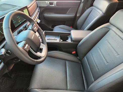 Used 2026 Hyundai Santa Fe Limited image 9