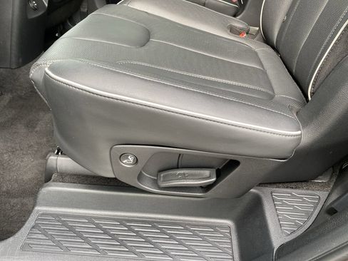 Used 2024 Hyundai Palisade SEL AWD/4WD image 29