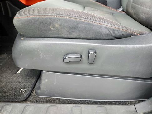 Used 2022 Nissan Frontier Pro-X image 20