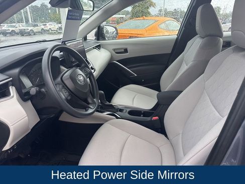 Used 2025 Toyota Corolla Cross L FWD image 9
