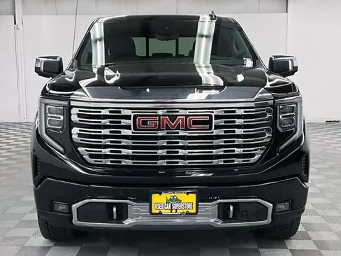 Used 2023 GMC Sierra 1500 Denali w/ Denali Reserve Package AWD/4WD image 4