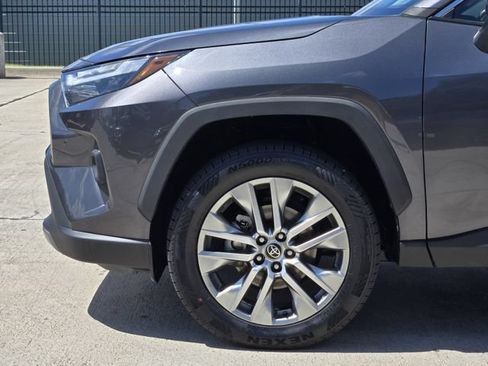 Used 2023 Toyota RAV4 Limited FWD image 4