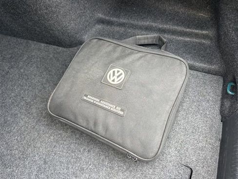 Used 2019 Volkswagen Passat 2.0T Wolfsburg w/ Wheels & Sunroof Package FWD image 15