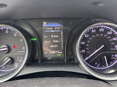 Used 2018 Toyota Camry SE image 10