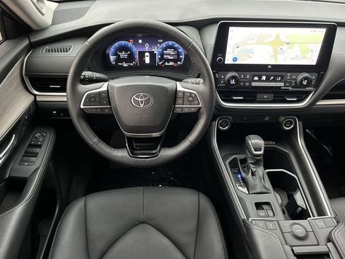 Used 2026 Toyota Grand Highlander FWD image 12