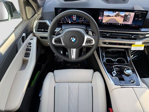 New 2026 BMW X7 xDrive40i w/ Executive Package image 18