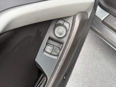 Certified 2022 Chevrolet Camaro LT image 18