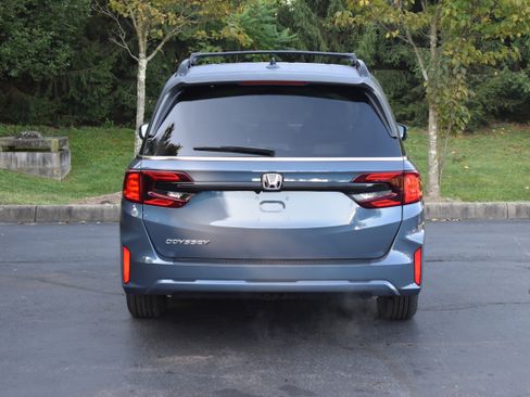 New 2026 Honda Odyssey EX-L image 7