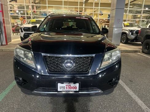 Used 2013 Nissan Pathfinder SV AWD/4WD image 2