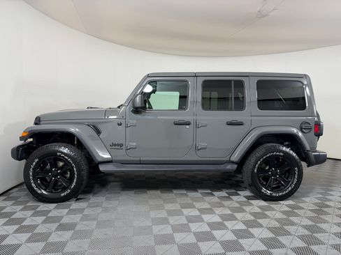Used 2021 Jeep Wrangler Unlimited Sahara AWD/4WD image 2